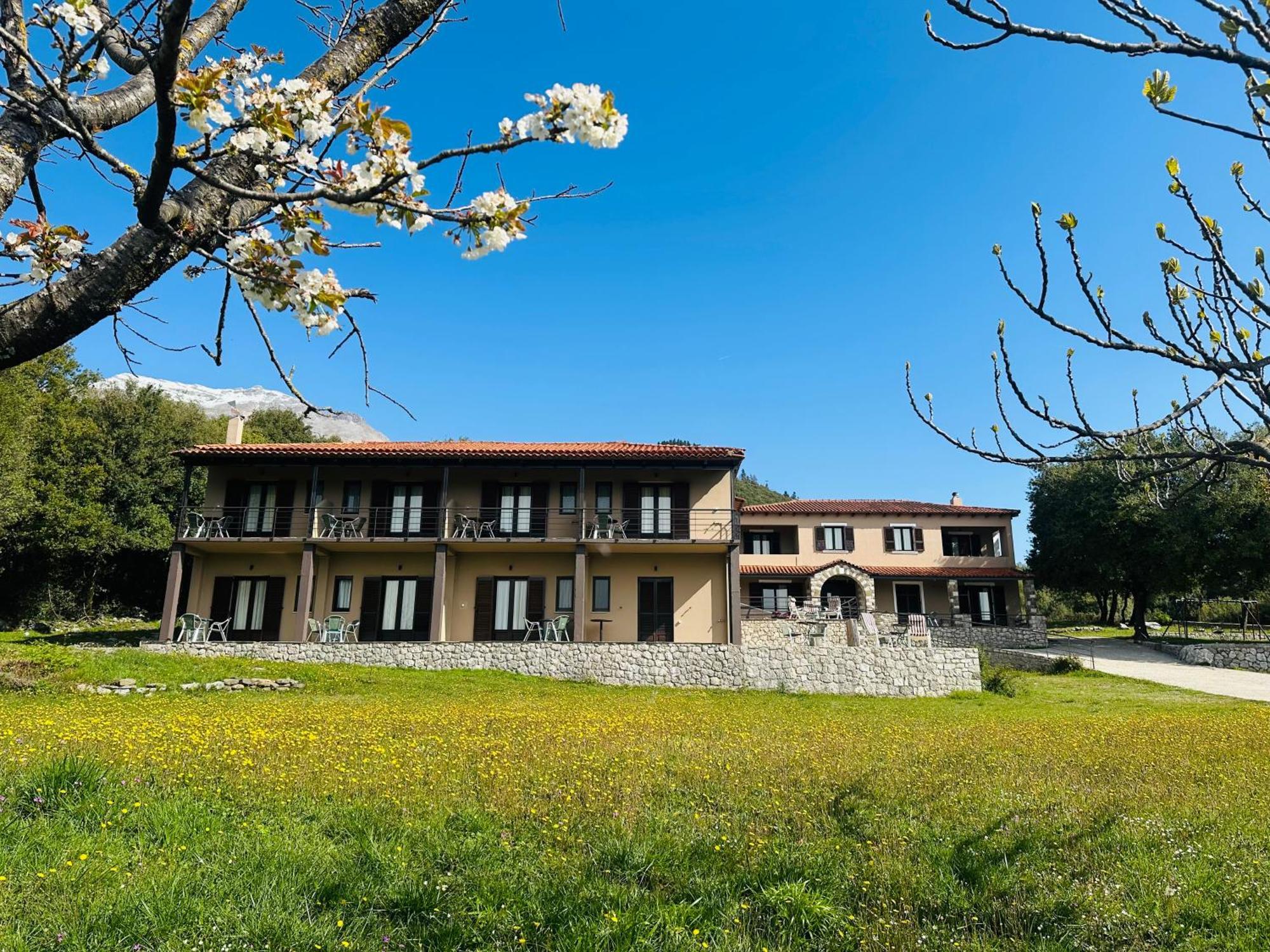 Panthoron Tzoumerka Vourgarélion Exterior foto